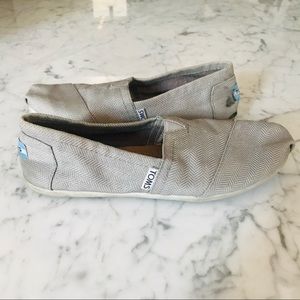 Grey Toms Size 6.5